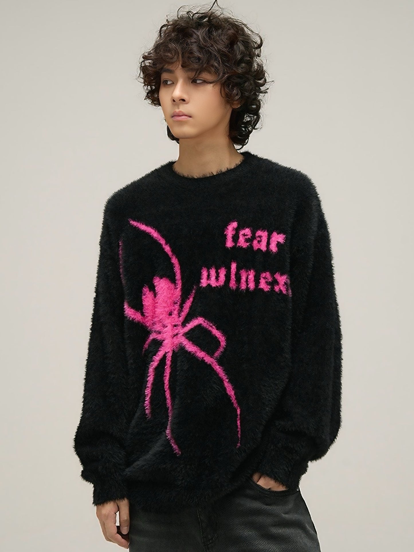 Niche spider sweater