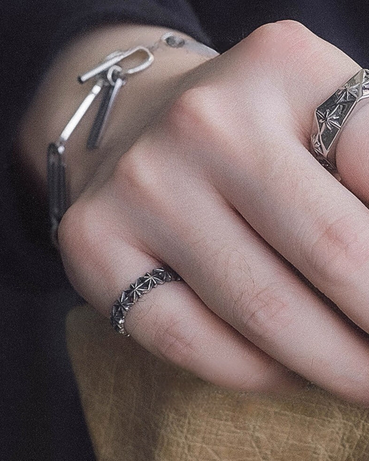 Star Emboss Ring
