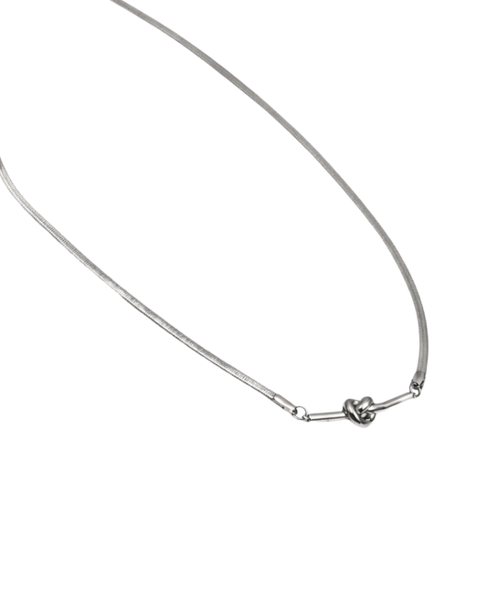 Twist Knot Choker